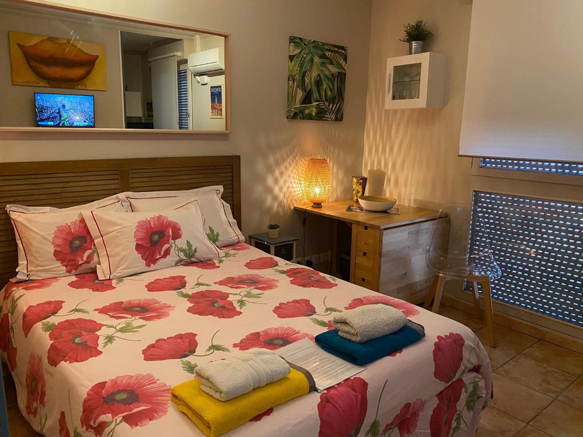 Апартаменти Meuble Tourisme Carmes 2 Etoiles, Entree Autonome,Wifi, Climatise, Petit Parking Prive Тулуза Екстер'єр фото